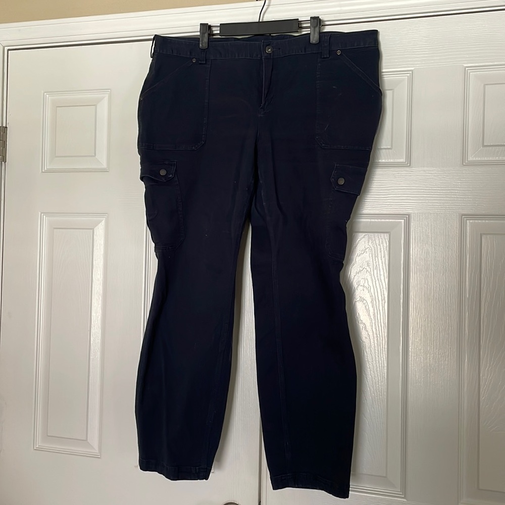 Duluth trading Company women’s work cargo pant